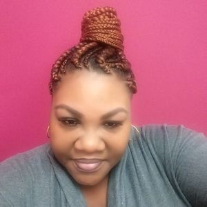 Meet your Posher, Khaleeqa